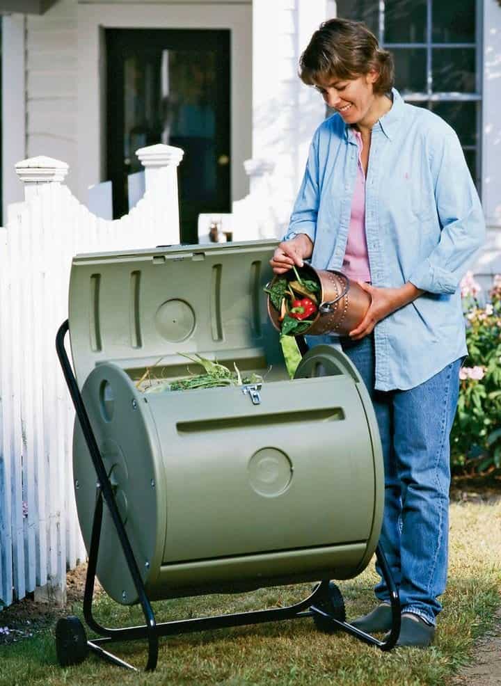 Learn what you can put in your composting bin